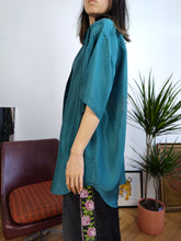 Load image into Gallery viewer, Vintage 100% silk shirt blouse teal blue short sleeve button up plain Komunseide L
