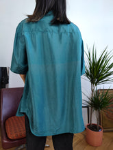 Load image into Gallery viewer, Vintage 100% silk shirt blouse teal blue short sleeve button up plain Komunseide L
