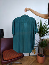 Load image into Gallery viewer, Vintage 100% silk shirt blouse teal blue short sleeve button up plain Komunseide L
