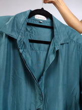 Load image into Gallery viewer, Vintage 100% silk shirt blouse teal blue short sleeve button up plain Komunseide L
