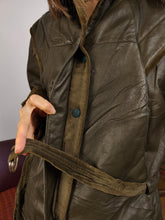 Load image into Gallery viewer, Vintage 80s genuine leather jacket khaki green short crop velvet shoulders XS-S
