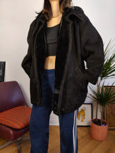 Load image into Gallery viewer, Vintage genuine shearling leather coat black sheepskin lambskin sherpa winter heavy 42 S-M

