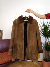 Load image into Gallery viewer, Vintage genuine shearling leather coat brown sheepskin lambskin sherpa winter heavy 48 S
