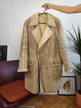 Load image into Gallery viewer, Vintage genuine shearling leather coat cream beige sheepskin lambskin sherpa winter heavy midi jacket M

