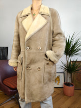 Load image into Gallery viewer, Vintage genuine shearling leather coat cream beige sheepskin lambskin sherpa winter heavy midi jacket M
