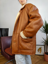 Load image into Gallery viewer, Vintage genuine shearling leather coat tan brown sheepskin lambskin sherpa winter heavy midi jacket L-XL
