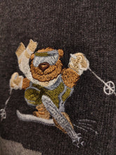 Load image into Gallery viewer, Vintage lambs wool blend Baroni sweater grey embroidery ski snow bear animal knit knitted pullover jumper L
