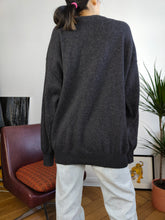 Load image into Gallery viewer, Vintage lambs wool blend Baroni sweater grey embroidery ski snow bear animal knit knitted pullover jumper L
