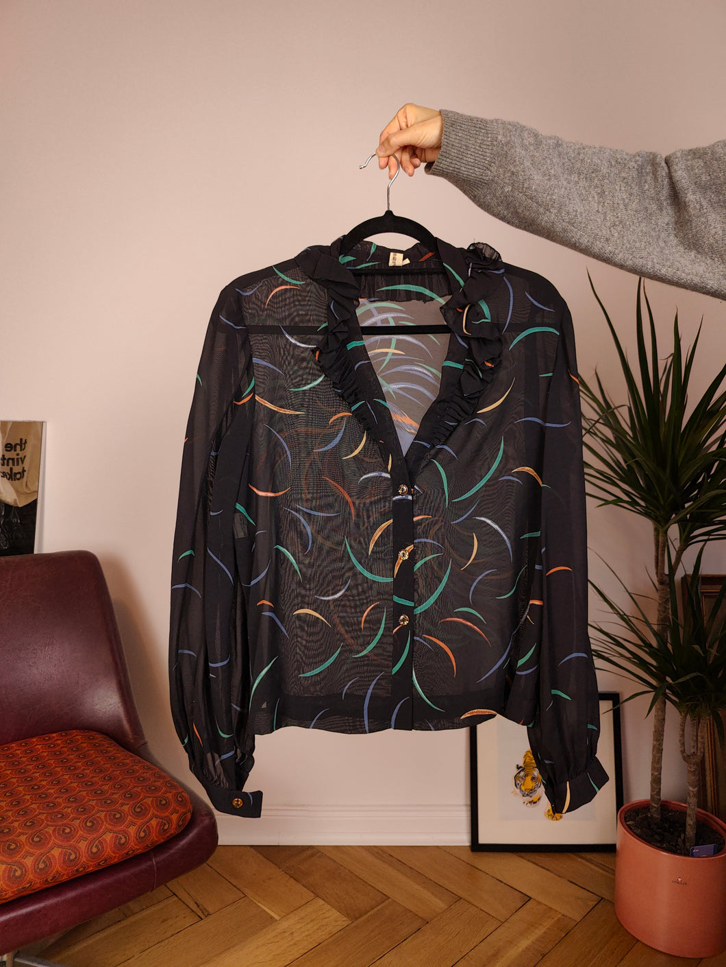 Vintage blouse peacock black sheer transparant ruffles animal print pattern women S-M