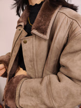 Load image into Gallery viewer, Vintage genuine shearling leather coat brown beige suede sheepskin lambskin sherpa winter IT50 M-L
