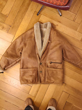 Load image into Gallery viewer, Vintage genuine shearling leather coat tan brown sheepskin lambskin sherpa winter IT52 L-XL
