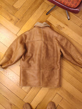 Load image into Gallery viewer, Vintage genuine shearling leather coat tan brown sheepskin lambskin sherpa winter IT52 L-XL
