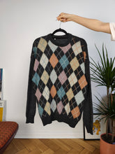Load image into Gallery viewer, Vintage 100% wool knit sweater grey pink diamond pattern knitted pullover women M-L
