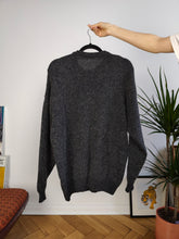 Load image into Gallery viewer, Vintage 100% wool knit sweater grey pink diamond pattern knitted pullover women M-L
