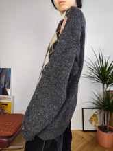 Load image into Gallery viewer, Vintage 100% wool knit sweater grey pink diamond pattern knitted pullover women M-L
