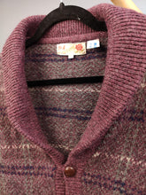 Load image into Gallery viewer, Vintage 100% Shetland wool cardigan tartan purple pattern winter check checker knit knitted jacket XS-S
