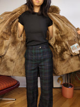 Load image into Gallery viewer, Vintage genuine shearling leather coat camel brown beige sheepskin lambskin suede puff sleeve sherpa Italy 44 M
