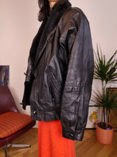 Load image into Gallery viewer, Vintage genuine leather bomber jacket black faux fur collar padded lining oversized unisex men L-XL
