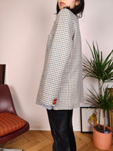 Lade das Bild in den Galerie-Viewer, Vintage Blazer aus 100 % Wolle, weiß, blau, kariert, Tartan-Muster, Jacke für Damen, IT48 M
