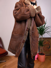 Load image into Gallery viewer, Vintage genuine shearling leather coat brown sheepskin lambskin sherpa winter toggle jacket Zaffers 36 S-M
