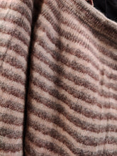 Load image into Gallery viewer, Vintage Missoni wool skirt knit knitted designer stripe pattern beige brown IT40 XS
