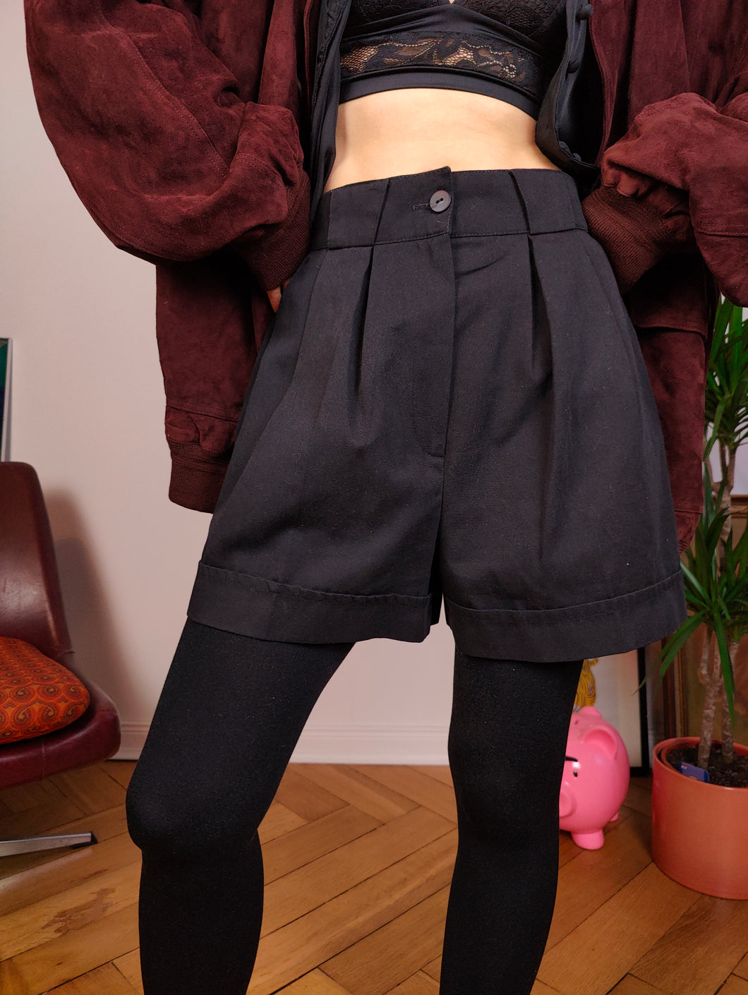 Vintage black mini shorts bermuda culottes XS-S