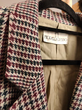 Load image into Gallery viewer, Vintage 100% lambs wool blazer red grey check checker pattern pattern Fiorella Rubino jacket women M
