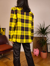 Lade das Bild in den Galerie-Viewer, Vintage 100% wool blazer yellow check checker pattern tartan Donna Mia Clueless jacket women IT46 S
