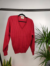 Load image into Gallery viewer, Vintage 100% wool cable knit sweater red V neck Suspense pullover jumper S
