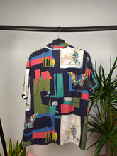 Lade das Bild in den Galerie-Viewer, Vintage cupro shirt blouse blue crazy pattern butterfly floral flower short sleeve button up men unisex XL-XXL
