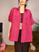 Lade das Bild in den Galerie-Viewer, Vintage 100% silk shirt blouse red magenta pink short sleeve button up plain women men unisex L
