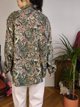 Load image into Gallery viewer, Vintage 100% silk shirt blouse green beige art crazy print pattern button up long sleeve women men unisex M-L
