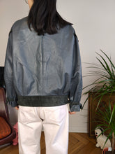 Lade das Bild in den Galerie-Viewer, Vintage 100% nappa leather bomber jacket blue patchwork suede leather big sleeves coat women S-M
