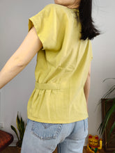 Load image into Gallery viewer, Vintage 80s blouse plain yellow pastel short sleeve women 38 S-M
