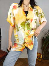 Load image into Gallery viewer, Vintage shirt floral flower art print pattern white yellow short sleeve spring summer L
