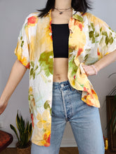 Load image into Gallery viewer, Vintage shirt floral flower art print pattern white yellow short sleeve spring summer L
