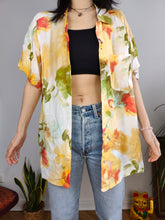 Load image into Gallery viewer, Vintage shirt floral flower art print pattern white yellow short sleeve spring summer L
