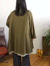 Load image into Gallery viewer, Vintage 2-in-1 reversible trench coat light green khaki lining lined midi mid long women M-L
