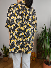 Load image into Gallery viewer, Vintage 100% silk shirt fun print pattern black yellow hats short sleeve button up XL
