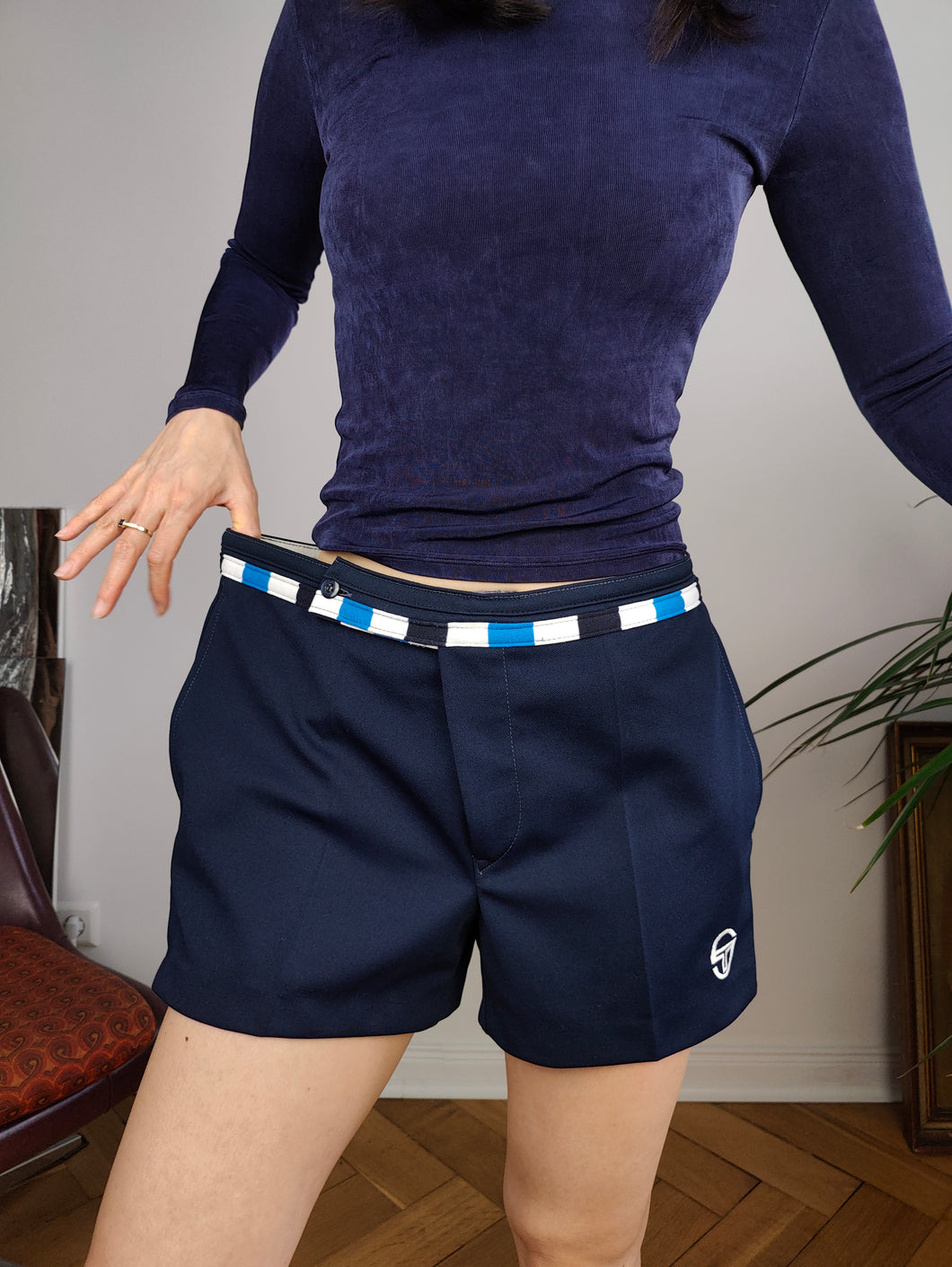 The Tacchini Tennis| Vintage 90s Sergio Tacchini sport tennis shorts dark blue navy 50 M-L