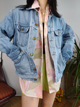 Load image into Gallery viewer, Vintage 90s denim jacket Rifle jeans light blue back print cartoon duck animal women S-M
