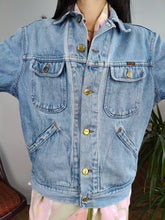 Load image into Gallery viewer, Vintage 90s denim jacket Rifle jeans light blue back print cartoon duck animal women S-M
