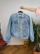 Load image into Gallery viewer, Vintage 90s denim jacket Rifle jeans light blue back print cartoon duck animal women S-M
