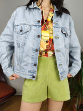 Load image into Gallery viewer, Vintage Levi´s denim jacket orange tab 70601 light blue women S
