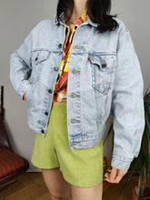 Load image into Gallery viewer, Vintage Levi´s denim jacket orange tab 70601 light blue women S
