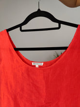 Load image into Gallery viewer, Vintage silk sleeveless tank top blouse vest red women S

