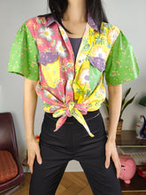 Load image into Gallery viewer, Vintage cotton shirt blouse crazy art print pattern floral flower tie short sleeve S-M
