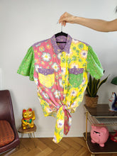 Load image into Gallery viewer, Vintage cotton shirt blouse crazy art print pattern floral flower tie short sleeve S-M

