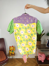 Load image into Gallery viewer, Vintage cotton shirt blouse crazy art print pattern floral flower tie short sleeve S-M
