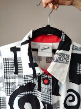 Load image into Gallery viewer, Vintage viscose shirt blouse white black crazy print pattern long sleeve button up Incognito S-M
